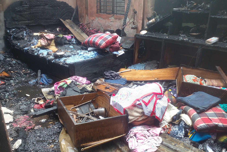 কুড়িগ্রামে অগ্নিকাণ্ডে ১৬টি ঘর ভস্মিভূত