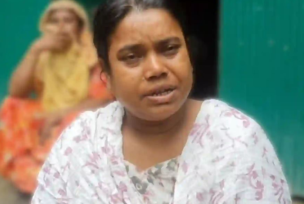 দাফনের ৯ দিন পর বাড়িতে হাজির নিখোঁজ তরুণী! 