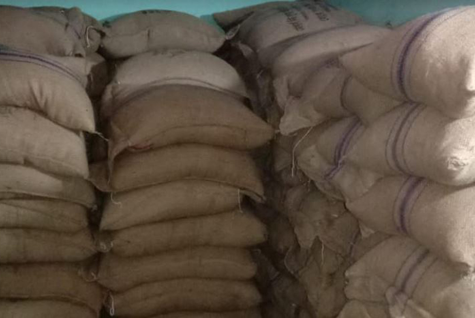 দুমকিতে ইউপি চেয়ারম্যানের ঘরে মিলল ৩১৮ বস্তা সরকারি চাল