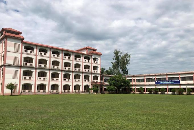 ভালুকায় ১০ পরীক্ষার্থী ও ১ প্রভাষক বহিষ্কার