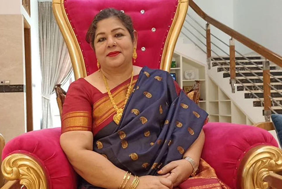 বিদেশযাত্রায় নিষেধাজ্ঞা প্রত্যাহার চেয়ে মতিউরপত্নী লায়লার আবেদন 

