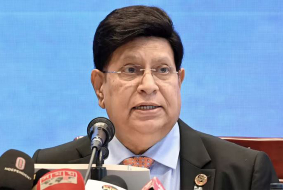 দুর্নীতিবাজদের চাকরিচ্যুত করে সম্পদ নিলামে তোলা দরকার: ড. মোমেন

