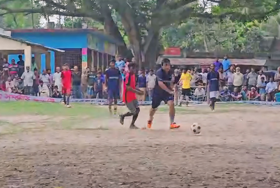 জয়পুরহাটে ক্ষুদ্র নৃ-গোষ্ঠীর ফুটবল টুর্নামেন্ট অনুষ্ঠিত

