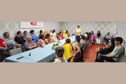 অভিভাবকদের সন্তানের বন্ধু হওয়া জরুরি, বিশিষ্টজনদের মতামত

