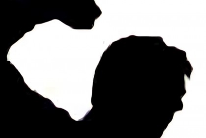 প্রেমের প্রস্তাব প্রত্যাখ্যান করায় নেত্রকোনায় স্কুলছাত্রীকে মারধোর, মামলা