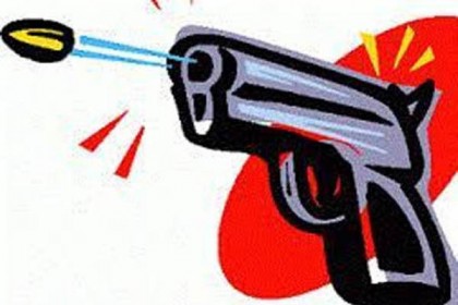 বেনাপোল সীমান্তে বিএসএফের গুলিতে চোরাকারবারি আহত 