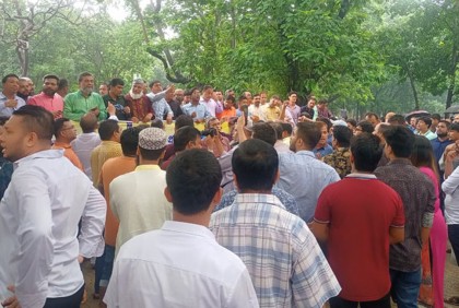 অর্থমন্ত্রীকে শিক্ষকদের সঙ্গে বসার আহ্বান ঢাবি শিক্ষক সমিতির
