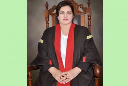 লাহোর হাইকোর্টের প্রথম প্রধান নারী বিচারপতি আলিয়া