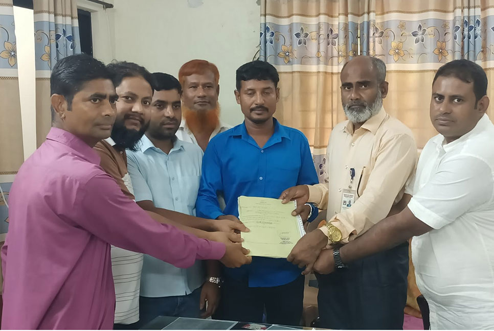 বোয়ালমারীতে ইউনিয়ন পরিষদ উপনির্বাচনে মনোনয়নপত্র দাখিল