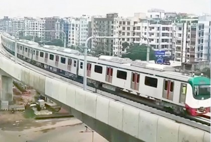 মেট্রোরেলের ভাড়ায় ভ্যাট এখনই বসছে না

