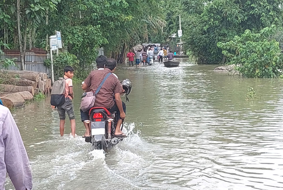 কুড়িগ্রামে বন্যা পরিস্থিতির অবনতি, সোয়া লক্ষাধিক মানুষ পানিবন্দি