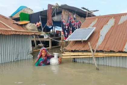 গাইবান্ধায় পানিবন্দি ৫০ হাজার মানুষ 