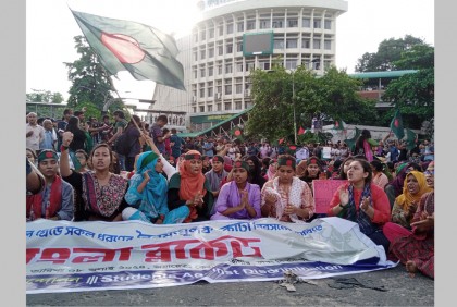 বাংলা ব্লকেড : শাহবাগ-সায়েন্স ল্যাবসহ ঢাকার বিভিন্ন সড়ক অচল
