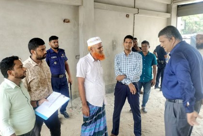 চাঁদপুরে তিন বালু ব্যবসায়ীকে জরিমানা