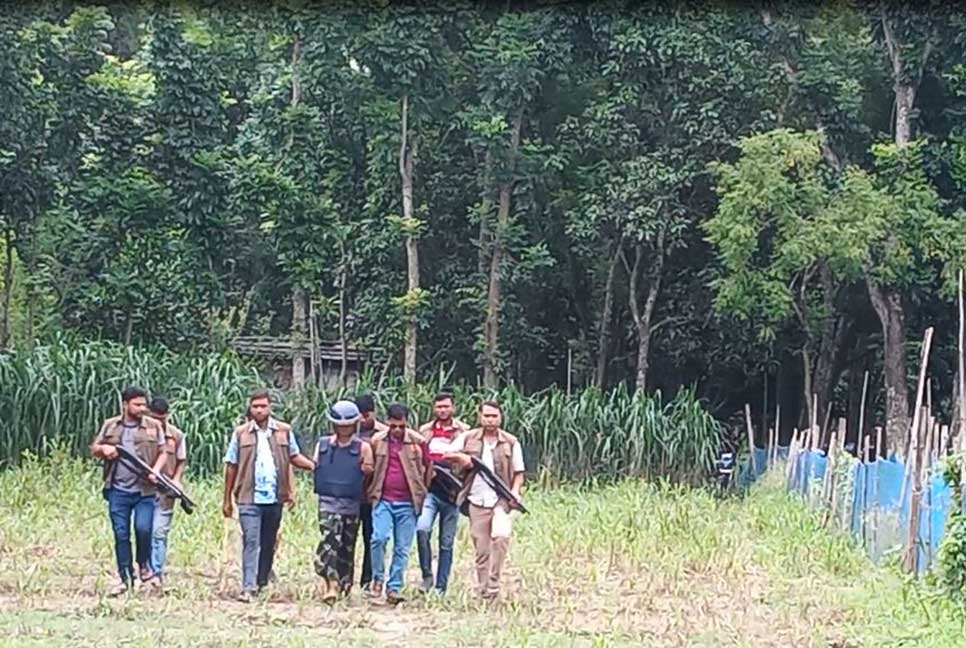 চাঁপাইনবাবগঞ্জে জোড়া খুন মামলার আরও ৪ আসামি গ্রেফতার