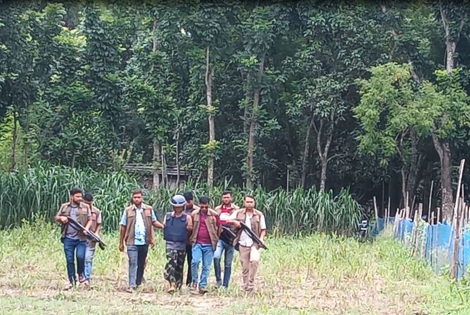 আওয়ামী লীগ নেতাসহ জোড়া খুন মামলার আরও ৪ আসামি গ্রেফতার

