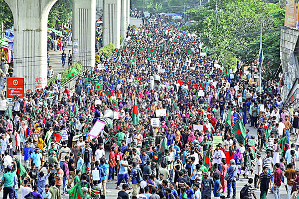 সর্বাত্মক ব্লকেডের হুঁশিয়ারি