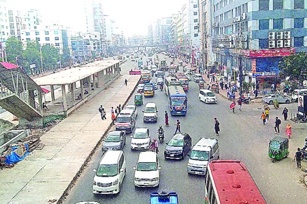 সরু হয়ে আসছে উত্তরার সড়ক