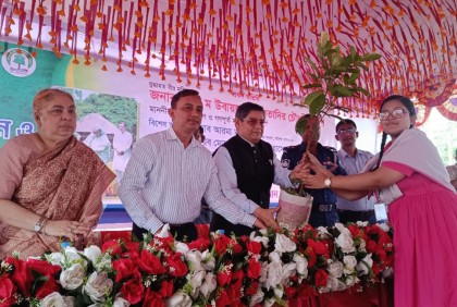 বৃক্ষায়নের জায়গা না রেখে নতুন ভবন নির্মাণের অনুমতি নয় : গণপূর্ত মন্ত্রী