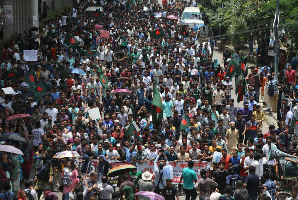 সন্ধ্যায় পরবর্তী কর্মসূচি দেবেন আন্দোলনকারীরা
