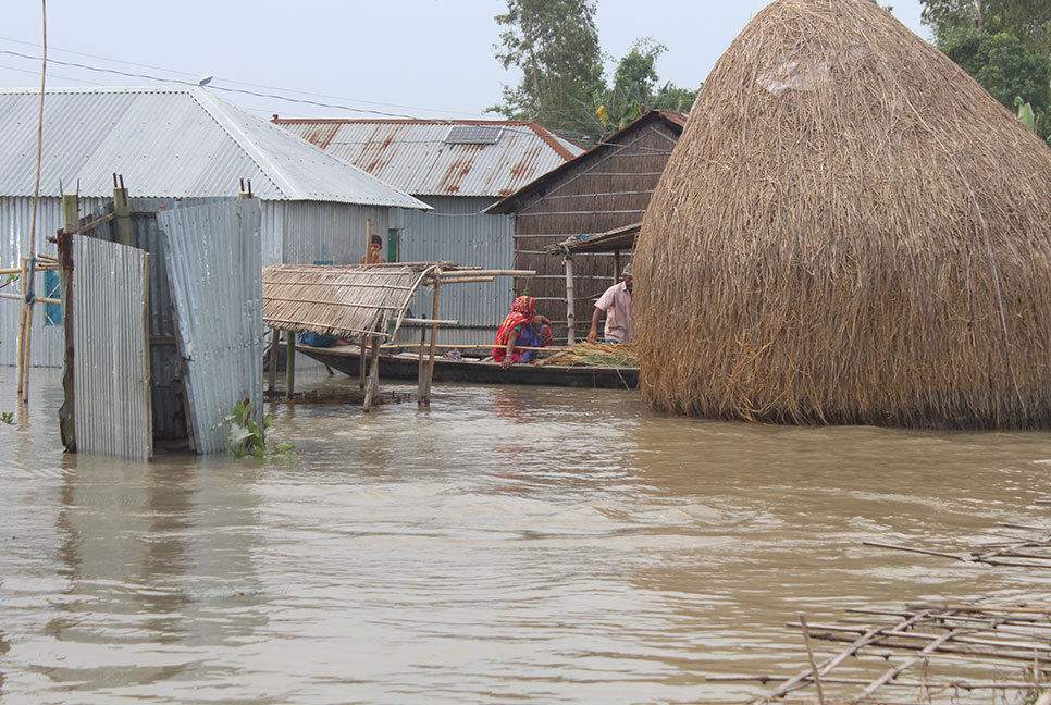 কুড়িগ্রামে আবারও বাড়ছে নদ-নদীর পানি, বন্যা পরিস্থিতি অপরিবর্তিত