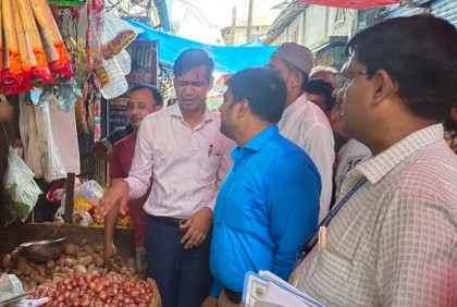 কলাপাড়ায় ভোক্তা অধিকারের অভিযান, জরিমানা