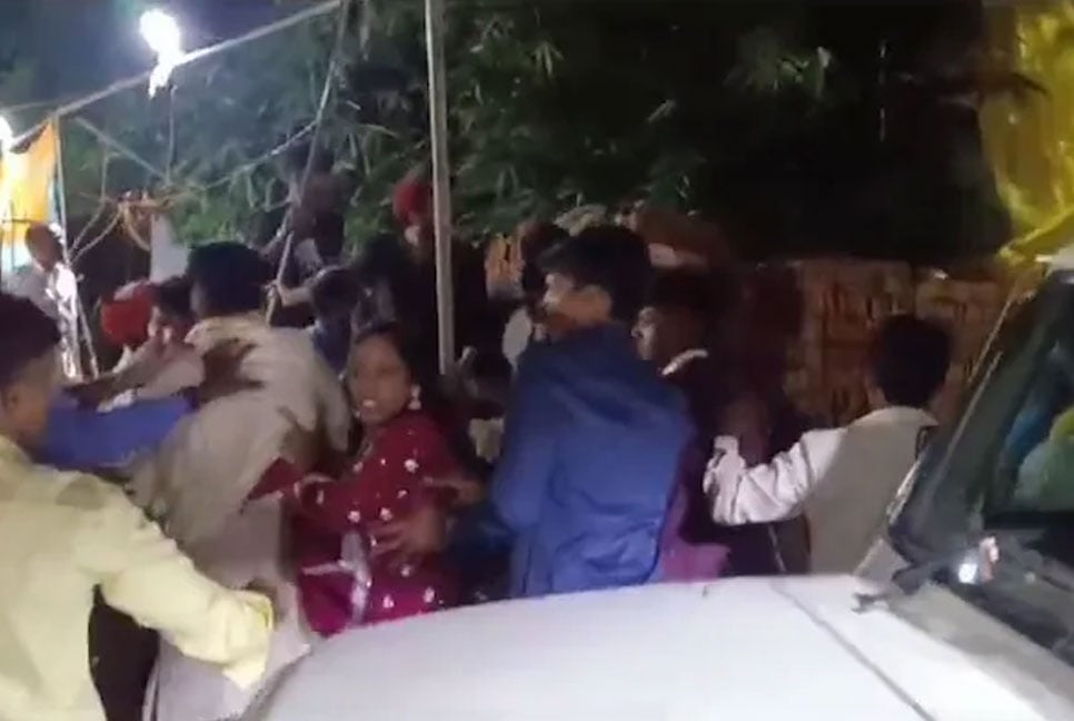  পনির-পোলাও না পেয়ে বরপক্ষের হামলা, ভাঙলো বিয়ে 