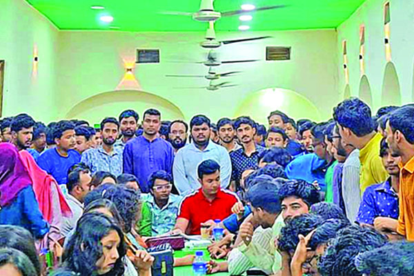 সতর্ক অবস্থানে ছাত্রলীগ