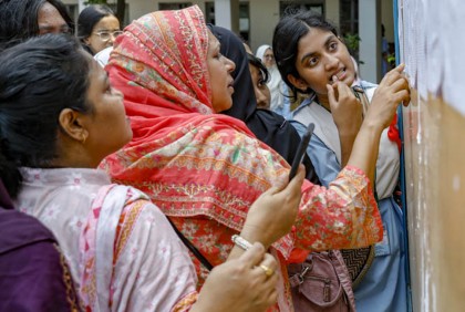 একাদশে ভর্তি : শেষ ধাপেও কলেজ না পাওয়া শিক্ষার্থীরা যা করবেন

