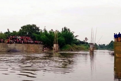 দিনাজপুরে নদীতে পড়ে নিখোঁজ দুই জনের লাশ উদ্ধার