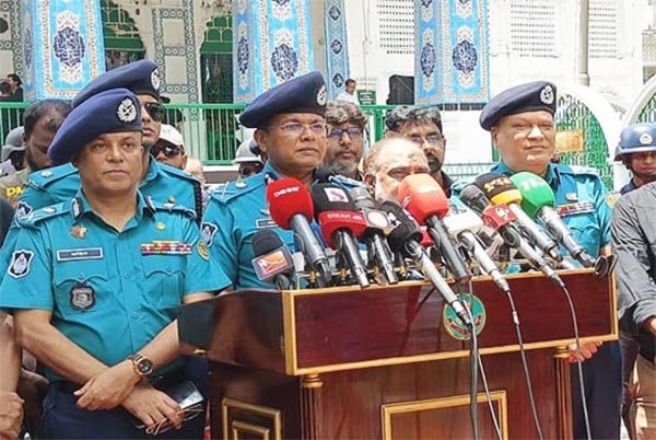 আশুরা ও তাজিয়া মিছিল কেন্দ্রিক জঙ্গি হামলার কোনো আশঙ্কা নেই: ডিএমপি কমিশনার
