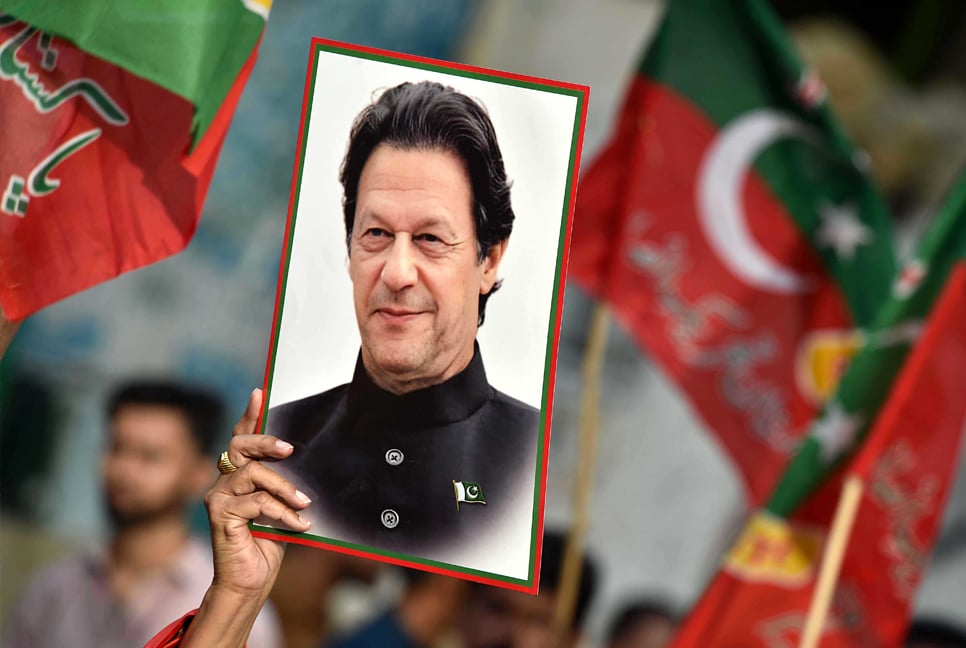 ইমরান খানের দলকে নিষিদ্ধ করার পথে পাকিস্তান সরকার