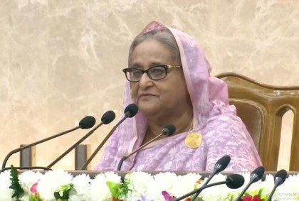 রোকেয়া হলের মেয়েদের মুখে ‘রাজাকার’ স্লোগান, দুঃখ লাগে: প্রধানমন্ত্রী 