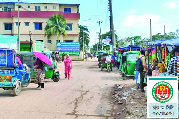 হাসপাতালের সামনেই মাদকের আখড়া