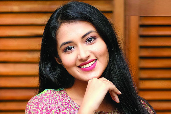 বলিউডে ফারিণের ‘পাত্রী চাই’