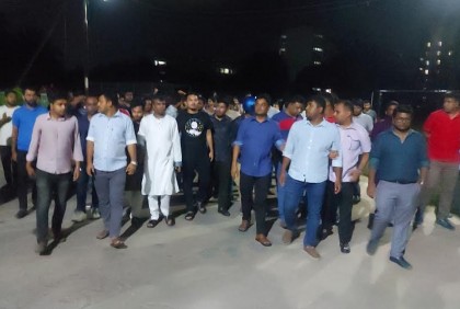 শেকৃবিতে গভীর রাতে ছাত্রলীগের শোডাউন