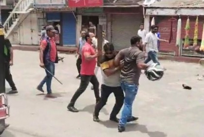 মুন্সীগঞ্জে কোটা আন্দোলনকারীদের সাথে সংঘর্ষ পুলিশসহ আহত ১০