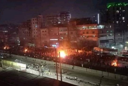যাত্রাবাড়ীতে আন্দোলনকারীদের সঙ্গে পুলিশের সংঘর্ষ