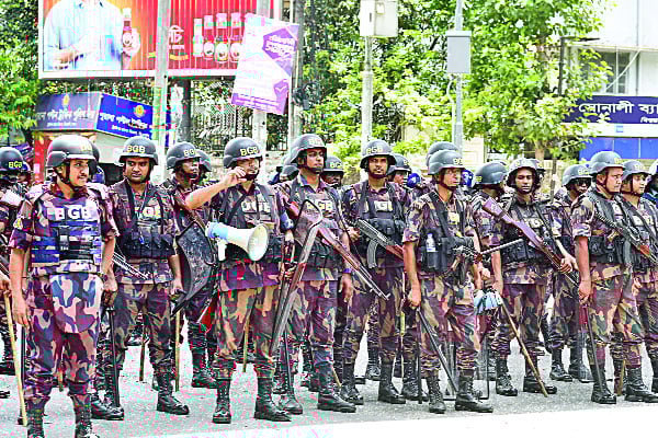 চূড়ান্ত সতর্কতা আইনশৃঙ্খলা বাহিনীর