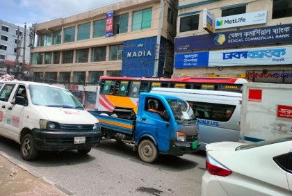 রাজধানীজুড়ে তীব্র যানজট