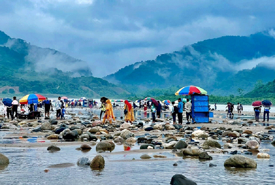 সিলেটে পর্যটক খরা, কোটি কোটি টাকার ক্ষতি

