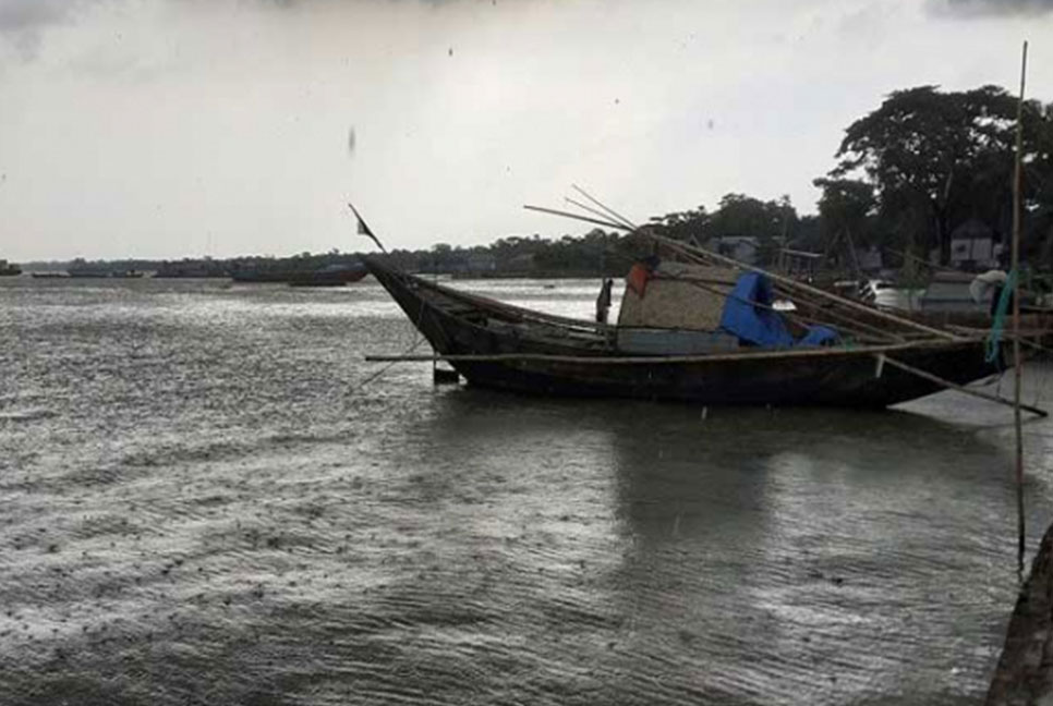 ১১ অঞ্চলের নদীবন্দরকে এক নম্বর সতর্ক সংকেত