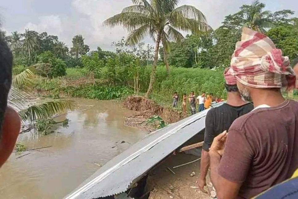 মাদারীপুরে নদীগর্ভে বসতবাড়ি ও ফসলি জমি