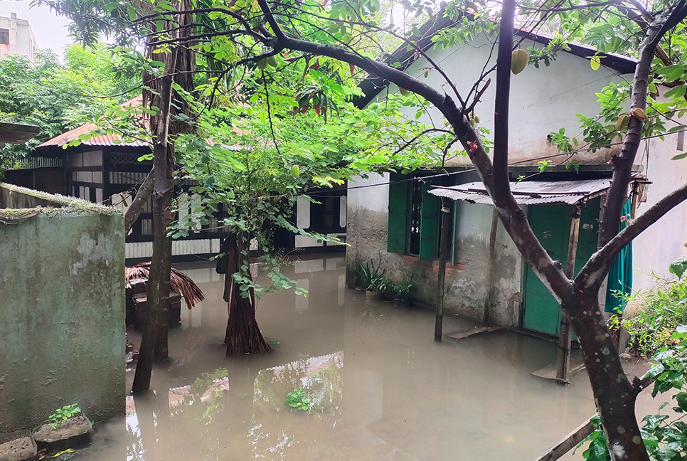 বাগেরহাটে ভারি বর্ষণে নিম্নাঞ্চল প্লাবিত