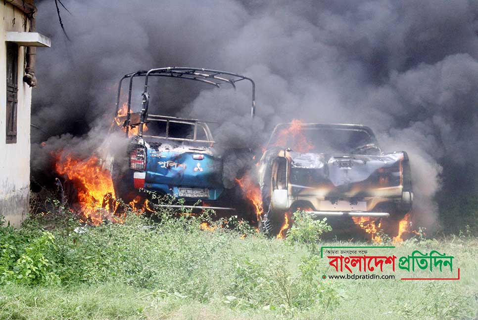 দিনাজপুরে দফায় দফায় সংঘর্ষ, হুইপের বাড়িতে অগ্নিসংযোগ, আহত ৫০