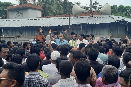 বাগেরহাটে সংখ্যালঘুদের সুরক্ষার বিএনপির পাহারা
