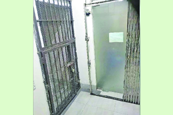 আয়নাঘর থেকে ফেরতের দাবি স্বজনদের