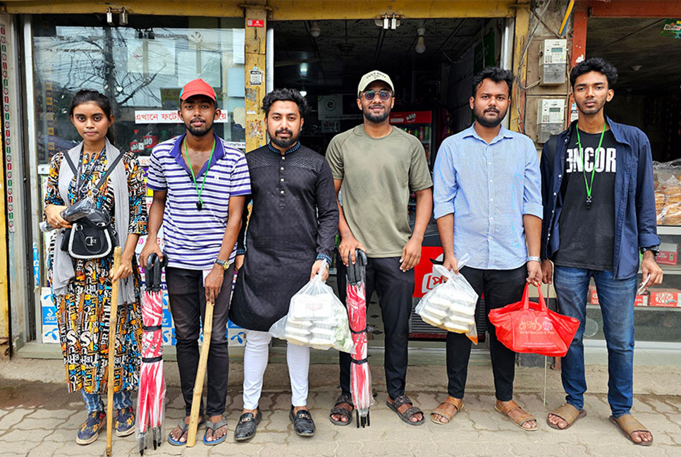 সাভারে স্বেচ্ছাসেবকদের পাশে বসুন্ধরা শুভসংঘ