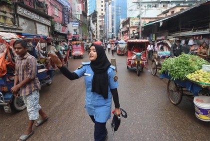 কুমিল্লা নগরীতে চাঁদাবাজি বন্ধে চালকদের মুখে হাসি 
