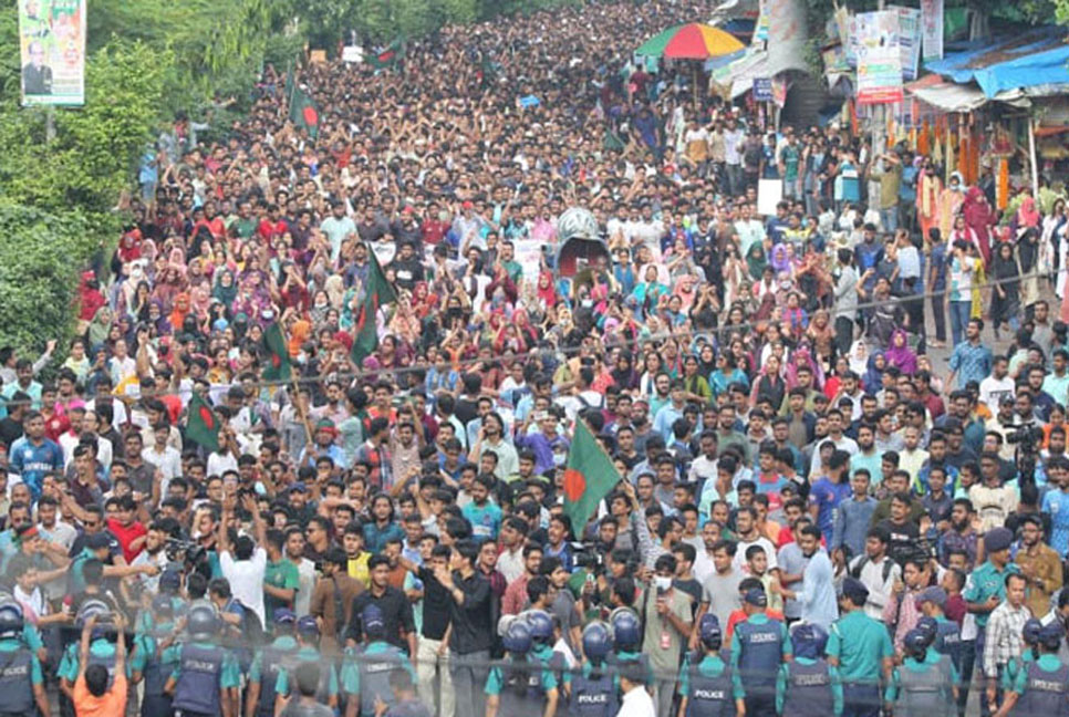 বাংলাদেশের সাম্প্রতিক গণঅভ্যুত্থান থেকে শিক্ষা: ব্যাংকক পোস্ট